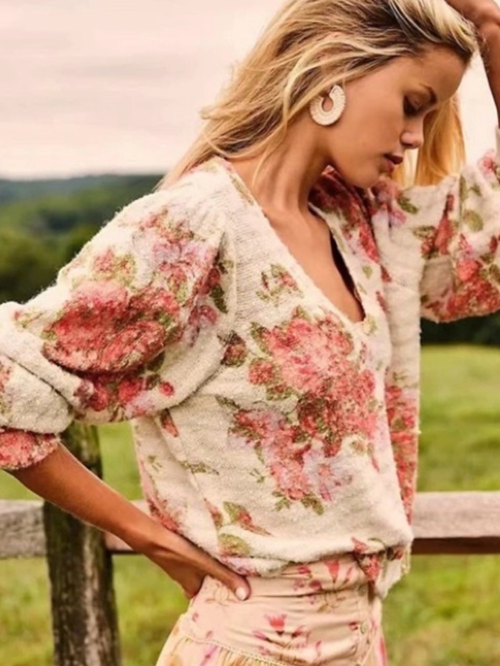 Free People Bed of Roses Sweater SZ L